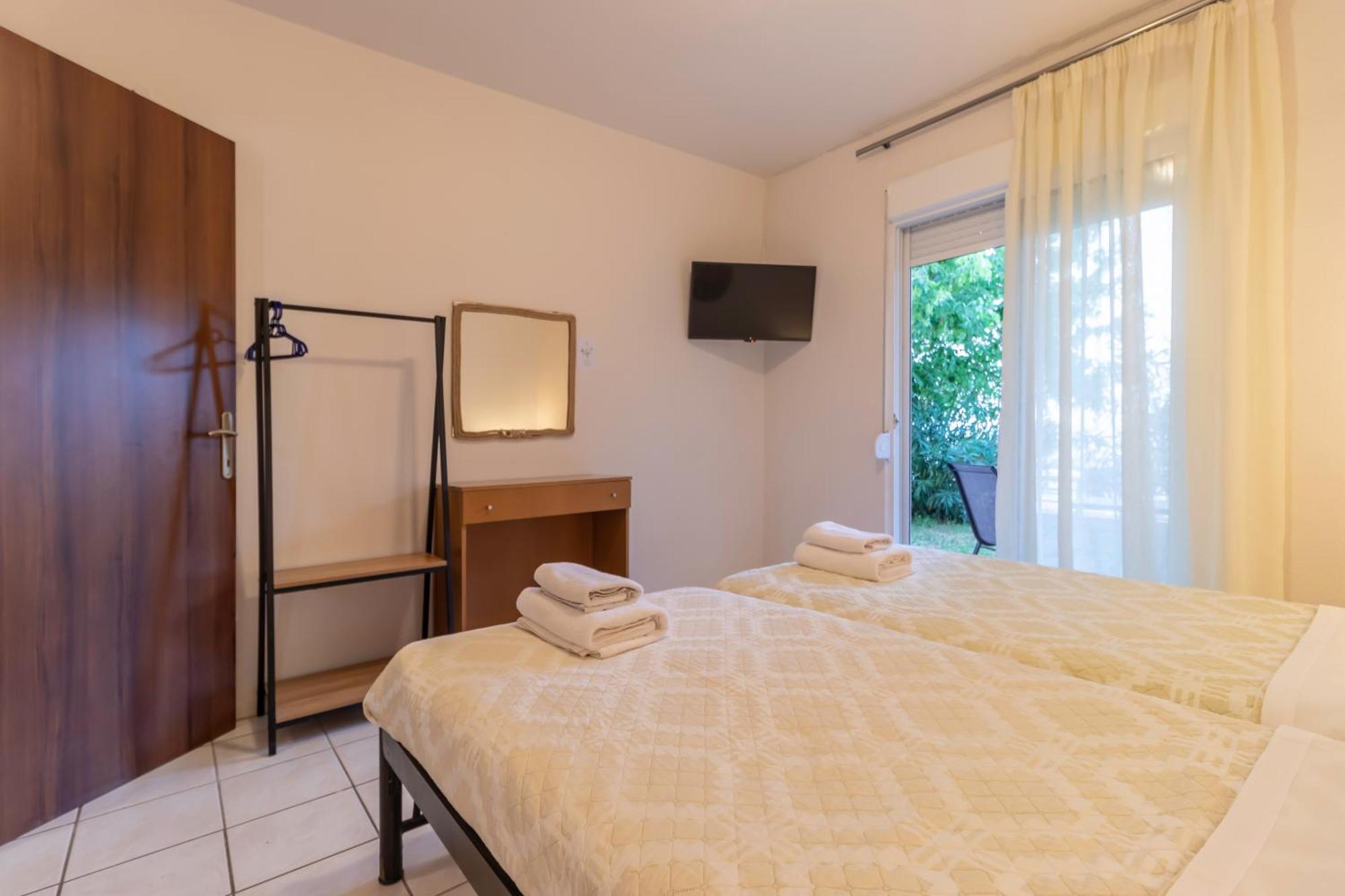 Properstay 107 - Villa Sea View Polychrono Buitenkant foto